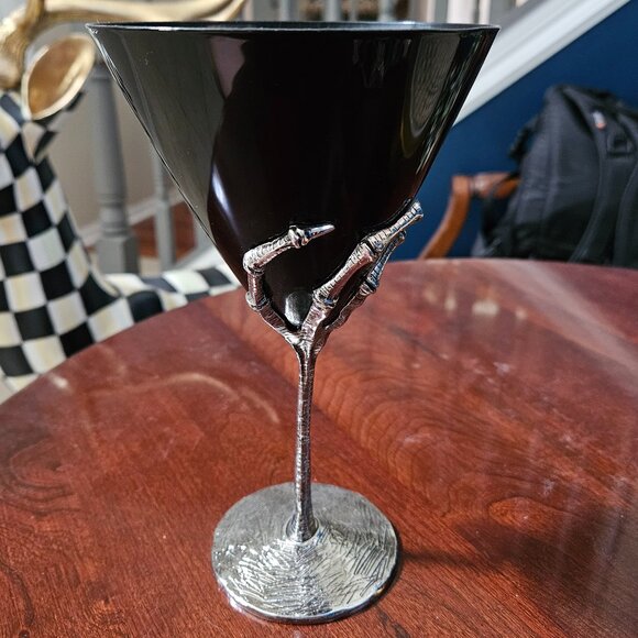 HALLOWEEN FALL METAL SCARY SKELETON HAND BLACK MARTINI WINE BAR GLASS GOBLET - Picture 1 of 9
